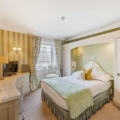 H271 Double Bedroom